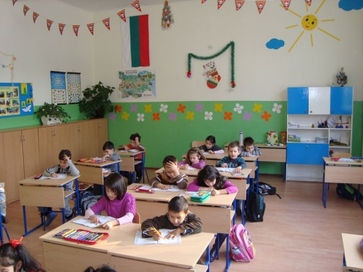 Наближава крайният срок за участие в първото класиране за прием в първи клас в Пловдив